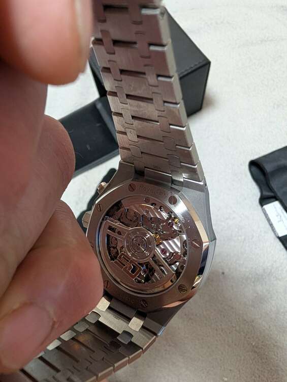 オーデマピゲ ロイヤルオーク オーデマピゲ ロイヤルオーク クロノグラフ　50周年記念記念ローター搭載 26240ST.OO.1320ST.02 ステンレススチール 41mm（高級時計）の商品画像 - 査定依頼日：2024年12月29日 - 最高査定価格：8,300,000円