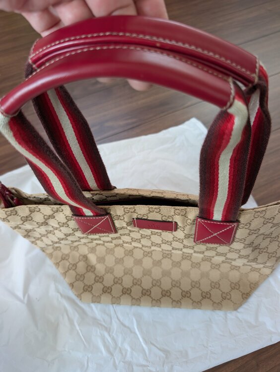 GUCCI　鞄（ブランドバッグ）の商品画像 - 査定依頼日：2026年5月2日 - 最高査定価格：40,000円