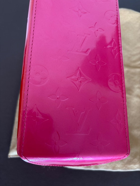 ヴェルニ　リードPM（ブランドバッグ）の商品画像 - 査定依頼日：2025年9月10日 - 最高査定価格：40,000円