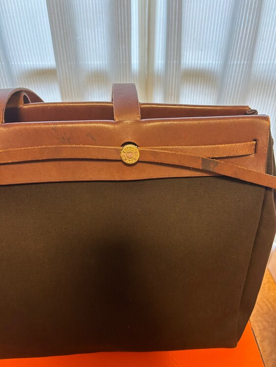 エルメス エールバッグ （ブランドバッグ）の商品画像 - 査定依頼日：2025年2月2日 - 最高査定価格：50,000円