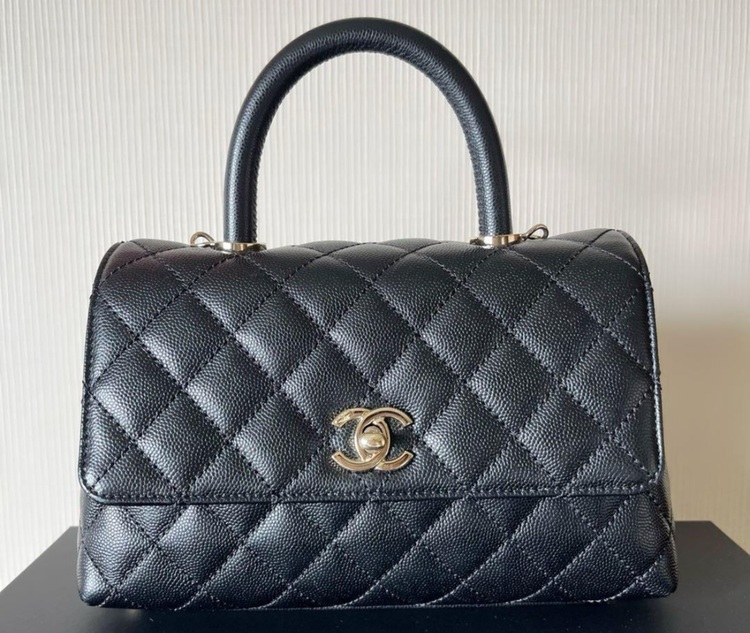 ココハンドルXS（ブランドバッグ）の商品画像 - 査定依頼日：2025年9月17日 - 最高査定価格：750,000円