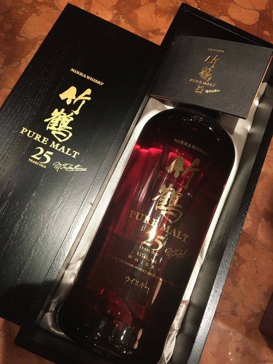 竹鶴25年（お酒）の商品画像 - 査定依頼日：2025年9月22日 - 最高査定価格：170,000円