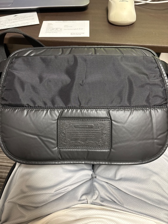 ハンティングワールド　3901 BSS BK （ブランドバッグ）の商品画像 - 査定依頼日：2025年8月6日 - 最高査定価格：3,000円