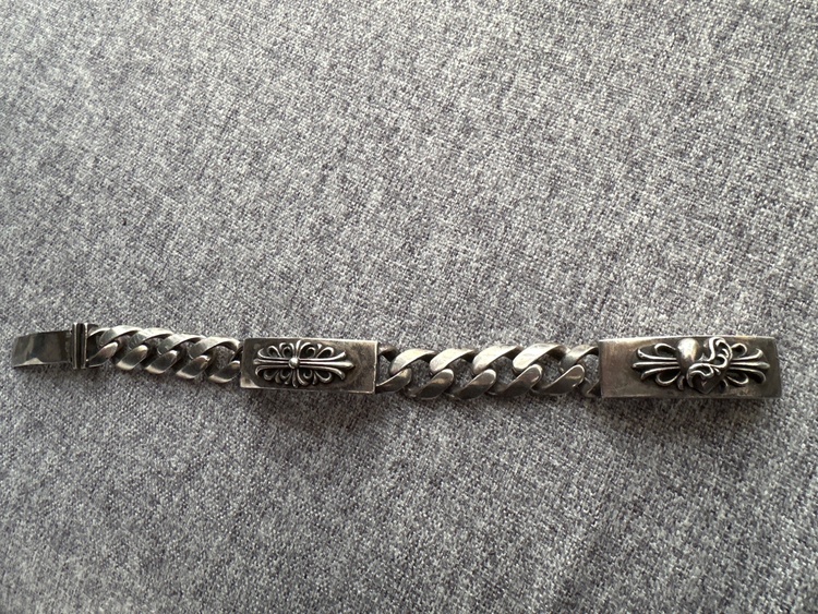 クロムハーツ　ダブルＩＤブレスレット（金・貴金属）の商品画像 - 査定依頼日：2026年2月21日 - 最高査定価格：100,000円