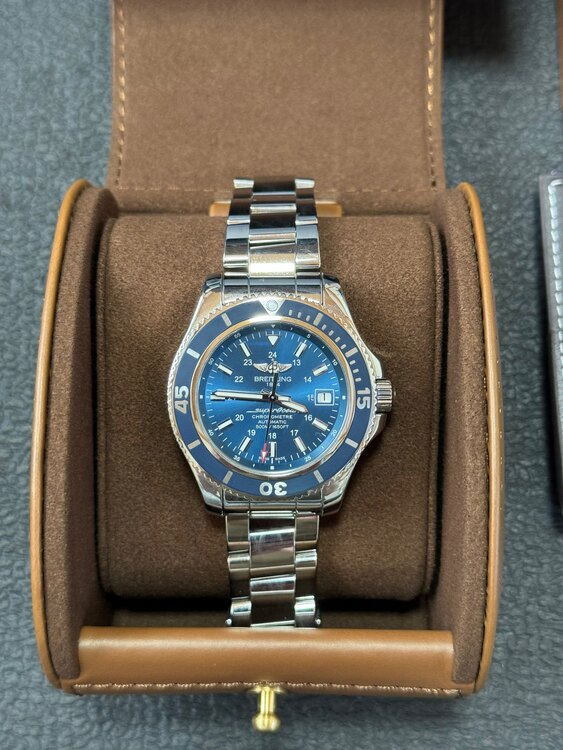 スーパーオーシャンⅡ （高級時計）の商品画像 - 査定依頼日：2025年5月1日 - 最高査定価格：300,000円