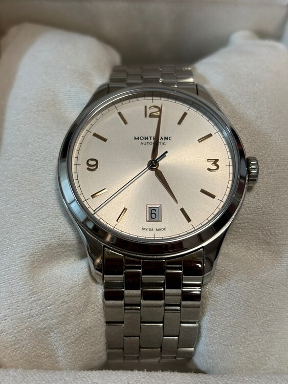 その他 モンブラン ヘリテイジ クロノメトリー112519（高級時計）の商品画像 - 査定依頼日：2025年2月23日 - 最高査定価格：100,000円