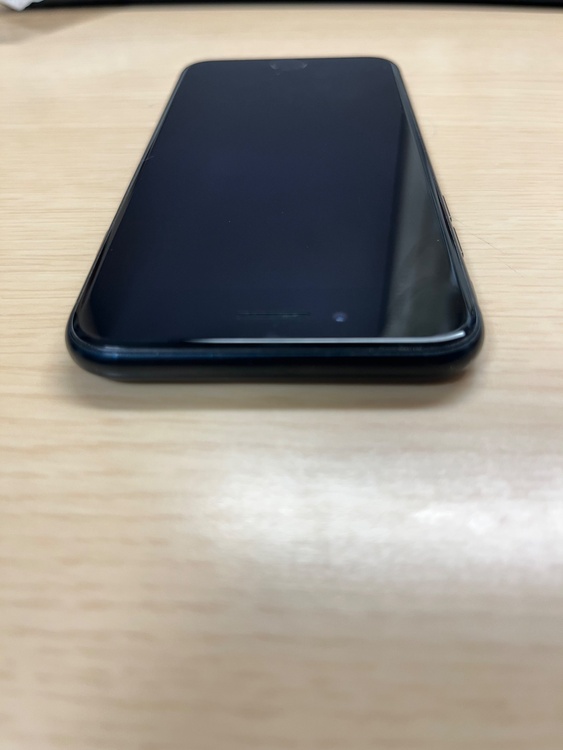 iPhone iPhone SE (第 3 世代) 128GB SIMフリー（スマホ）の商品画像 - 査定依頼日：2026年7月15日 - 最高査定価格：22,000円