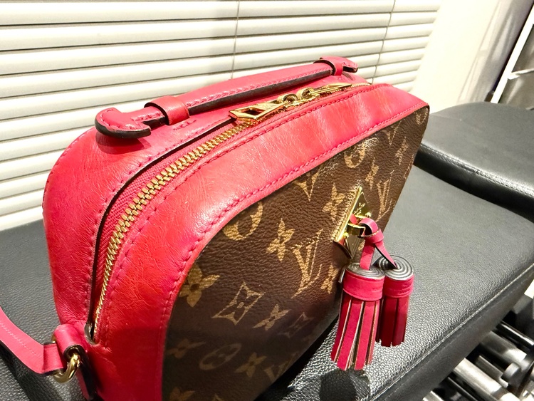 サントンジュ（ブランドバッグ）の商品画像 - 査定依頼日：2025年12月19日 - 最高査定価格：120,000円