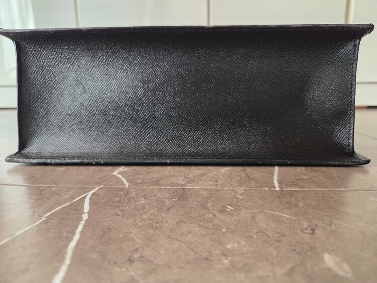 ブルガリバッグ  （ブランドバッグ）の商品画像 - 査定依頼日：2025年12月18日 - 最高査定価格：100,000円