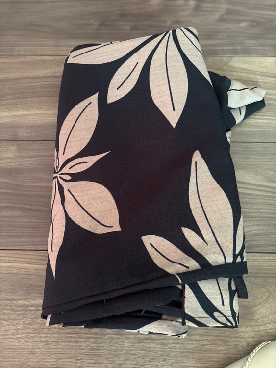 GRL 大花柄浴衣セット(gi1508)と飾り帯紐(tu1051)（着物）の商品画像 - 査定依頼日：2026年2月4日 - 最高査定価格：100,000円