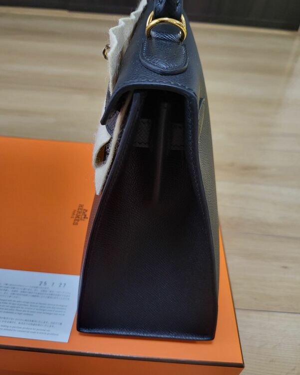ケリー黒２８ゴールド金具シール付きエプソンｋ刻印レシートあり25年7月購入（ブランドバッグ）の商品画像 - 査定依頼日：2025年7月30日 - 最高査定価格：2,750,000円