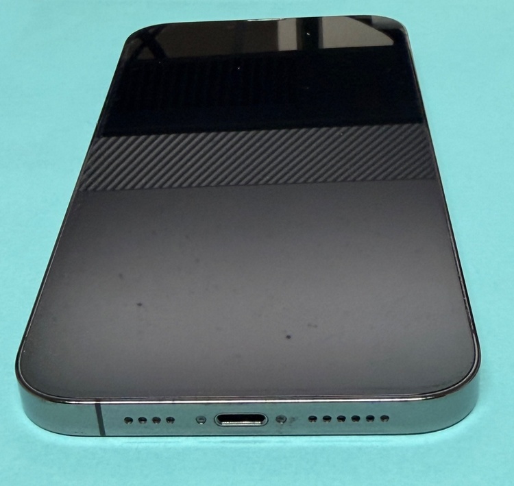 iphone17 pro Max   機種番号　MLJQ3J/A（スマホ）の商品画像 - 査定依頼日：2025年12月18日 - 最高査定価格：71,000円