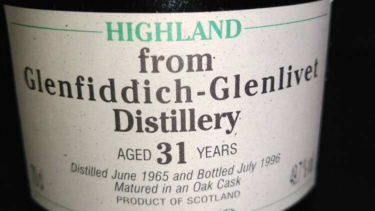 ケイデンヘッド　グレンフェディックーグレンリベット　１９６５年（お酒）の商品画像 - 査定依頼日：2025年2月18日 - 最高査定価格：80,000円