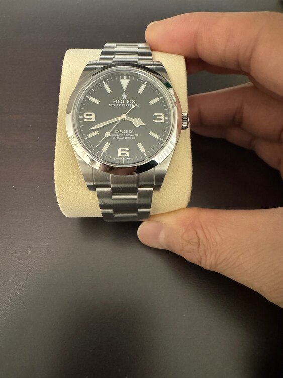 ロレックス エクスプローラー 21427（高級時計）の商品画像 - 査定依頼日：2025年4月21日 - 最高査定価格：950,000円