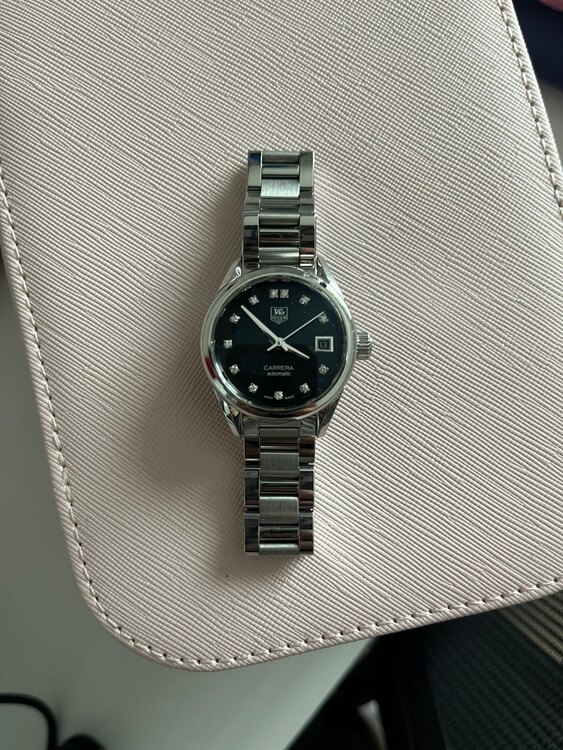 タグホイヤー カレラ WAR2413-（高級時計）の商品画像 - 査定依頼日：2025年3月29日 - 最高査定価格：300,000円