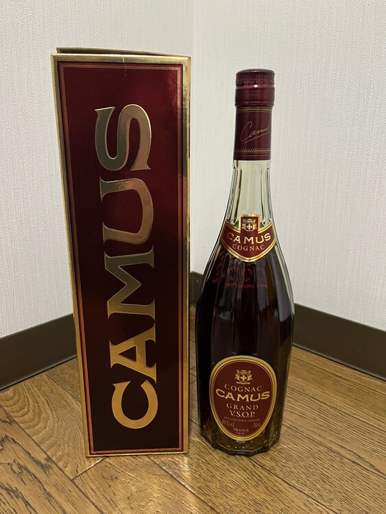 CAMUS（お酒）の商品画像 - 査定依頼日：2025年2月20日 - 最高査定価格：1,500円
