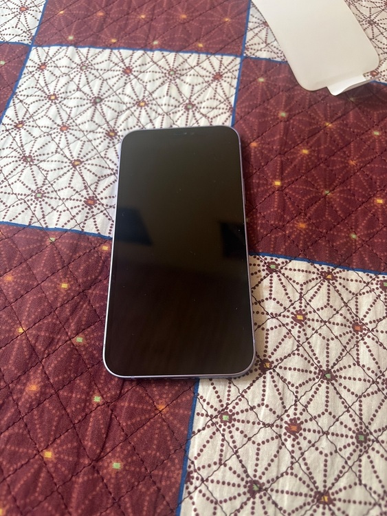 iPhone 12 64GB au（スマホ）の商品画像 - 査定依頼日：2025年11月13日 - 最高査定価格：18,000円