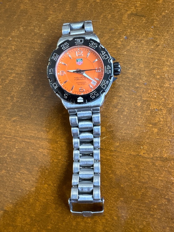 タグホイヤー フォーミュラ （高級時計）の商品画像 - 査定依頼日：2026年4月16日 - 最高査定価格：30,000円