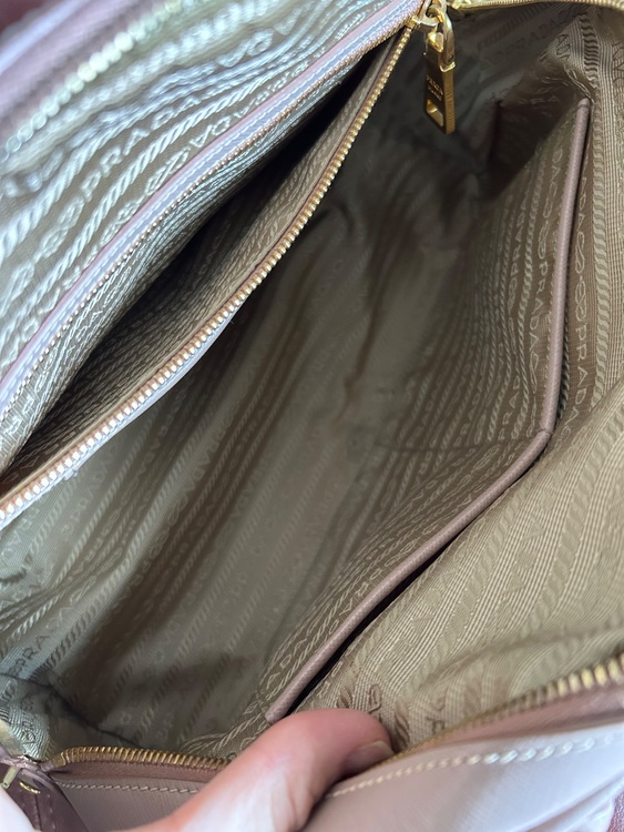 プラダ  （ブランドバッグ）の商品画像 - 査定依頼日：2025年11月10日 - 最高査定価格：60,000円