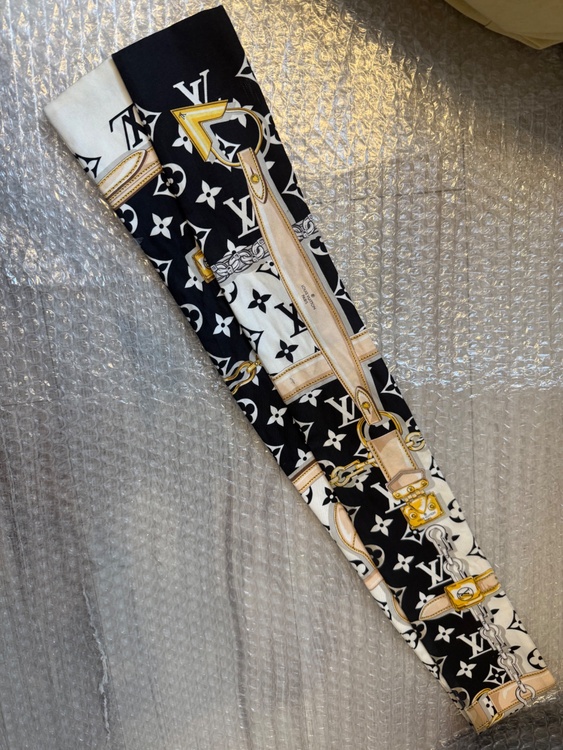 バンドー　コンフィデンシャル（ブランド財布・小物）の商品画像 - 査定依頼日：2026年9月19日 - 最高査定価格：18,000円