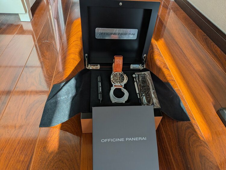 パネライ ルミノール （高級時計）の商品画像 - 査定依頼日：2025年12月16日 - 最高査定価格：600,000円