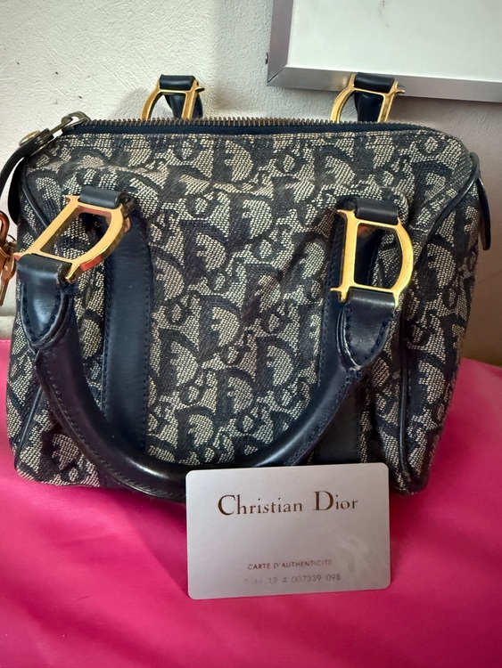 ミニボストン（ブランドバッグ）の商品画像 - 査定依頼日：2025年8月14日 - 最高査定価格：40,000円