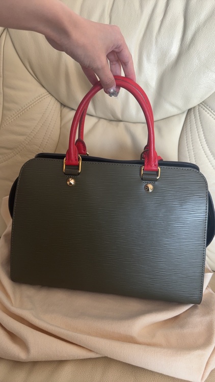 M51248（ブランドバッグ）の商品画像 - 査定依頼日：2025年9月23日 - 最高査定価格：120,000円