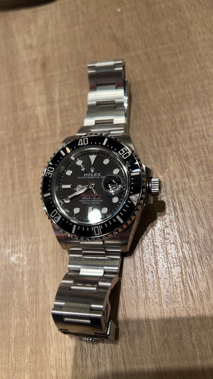 ロレックス パーペチュアルデイト （高級時計）の商品画像 - 査定依頼日：2025年10月21日 - 最高査定価格：2,000,000円