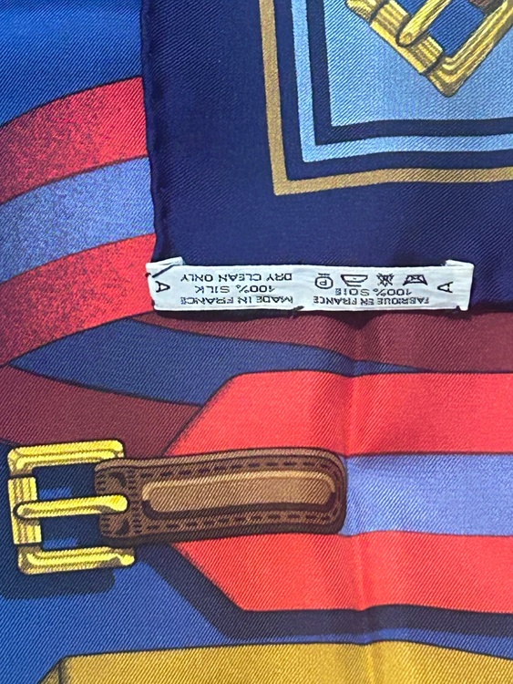 品　HERMES カレ90 スカーフ ベルト柄　サングル（古着・ファッション）の商品画像 - 査定依頼日：2026年8月25日 - 最高査定価格：100,000円