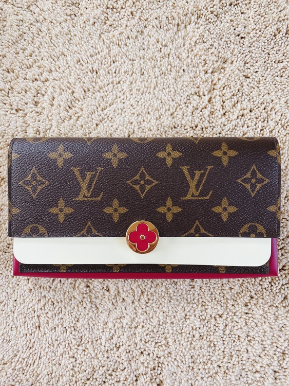 ルイヴィトン　モノグラムフロール（ブランド財布・小物）の商品画像 - 査定依頼日：2021年4月24日