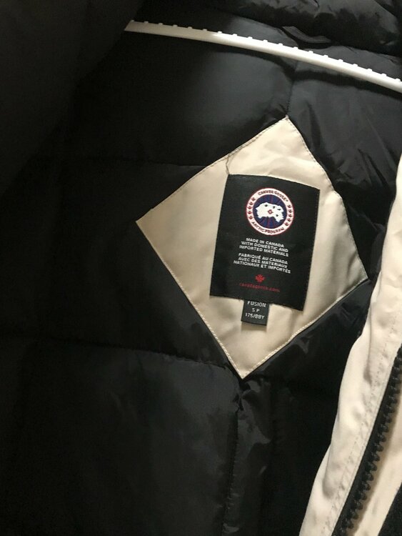 カナダグース（古着・ファッション）の商品画像 - 査定依頼日：2026年2月8日 - 最高査定価格：20,000円