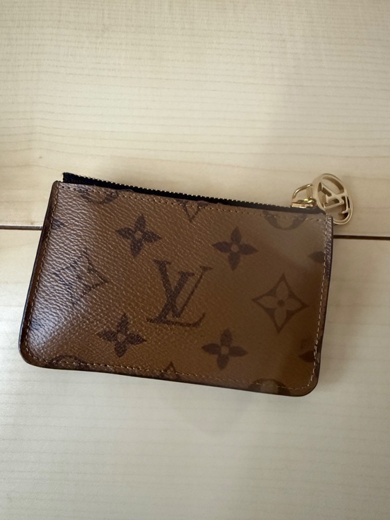 カードケースポルトカルトロミー（ブランド財布・小物）の商品画像 - 査定依頼日：2025年11月24日 - 最高査定価格：20,000円