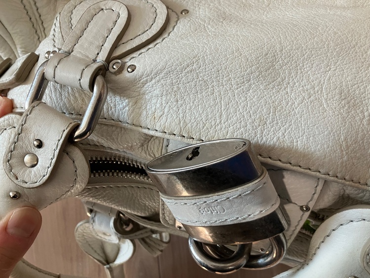 その他 クロエ （ブランドバッグ）の商品画像 - 査定依頼日：2026年1月13日 - 最高査定価格：120,000円