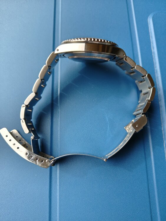 ロレックス サブマリーナー 16610（高級時計）の商品画像 - 査定依頼日：2026年5月3日 - 最高査定価格：1,700,000円