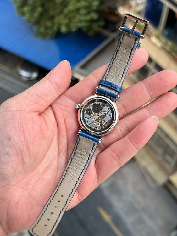 パテックフィリップ カラトラバ 7121/200G-001（高級時計）の商品画像 - 査定依頼日：2025年3月30日 - 最高査定価格：4,650,000円