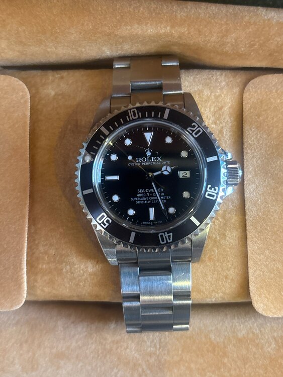 ロレックス シードゥエラー 1660（高級時計）の商品画像 - 査定依頼日：2025年1月20日 - 最高査定価格：1,300,000円