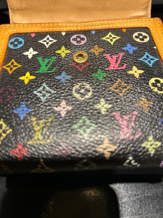 ルイヴィトン　モノグラム　マルチカラー　ノワール　黒　村上隆コラボ（ブランド財布・小物）の商品画像 - 査定依頼日：2026年8月9日 - 最高査定価格：100,000円