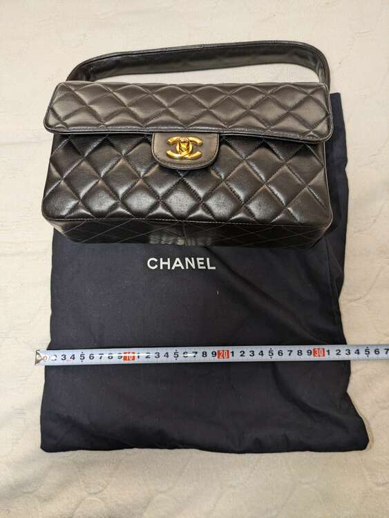 ダブルフラップ　バッグ（ブランドバッグ）の商品画像 - 査定依頼日：2024年12月22日 - 最高査定価格：500,000円