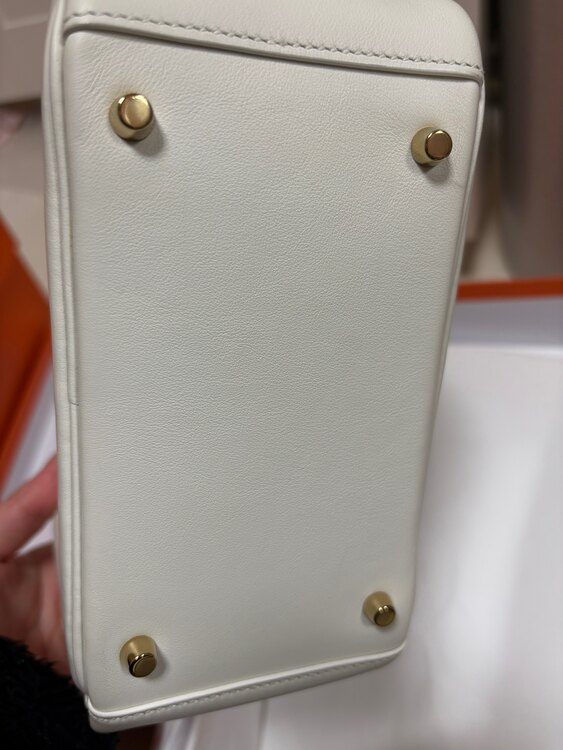 ミニリンディ（ブランドバッグ）の商品画像 - 査定依頼日：2025年3月22日 - 最高査定価格：1,050,000円