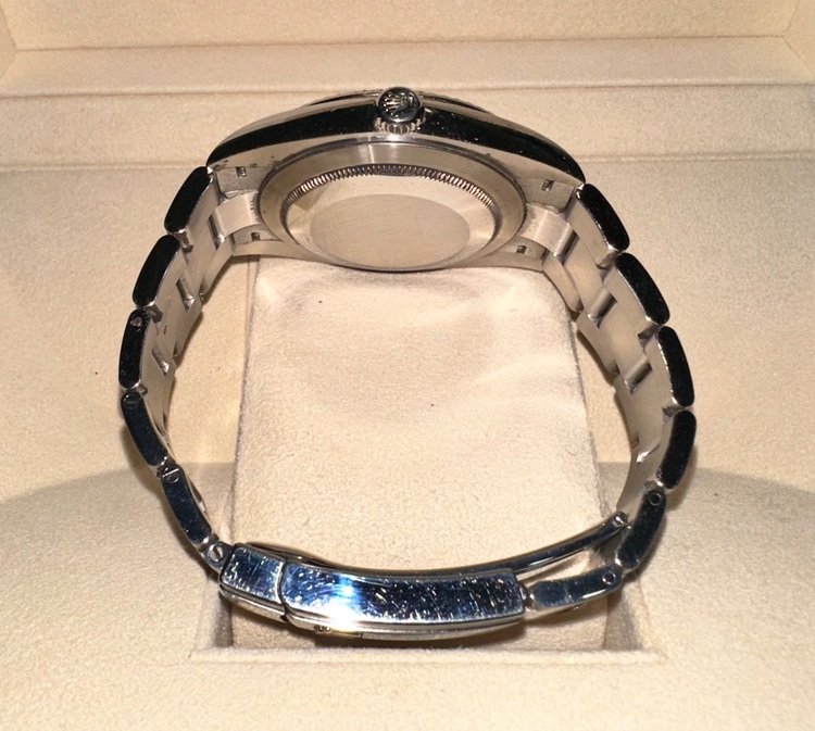 ロレックス デイトジャスト 126334（高級時計）の商品画像 - 査定依頼日：2025年9月10日 - 最高査定価格：2,050,000円