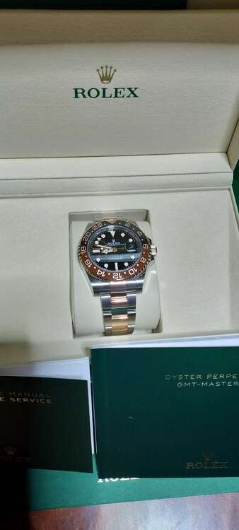 ロレックス GMTマスター （高級時計）の商品画像 - 査定依頼日：2025年4月25日 - 最高査定価格：2,850,000円