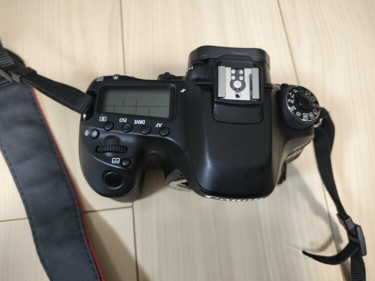 EOS80D（カメラ）の商品画像 - 査定依頼日：2026年2月2日 - 最高査定価格：40,000円