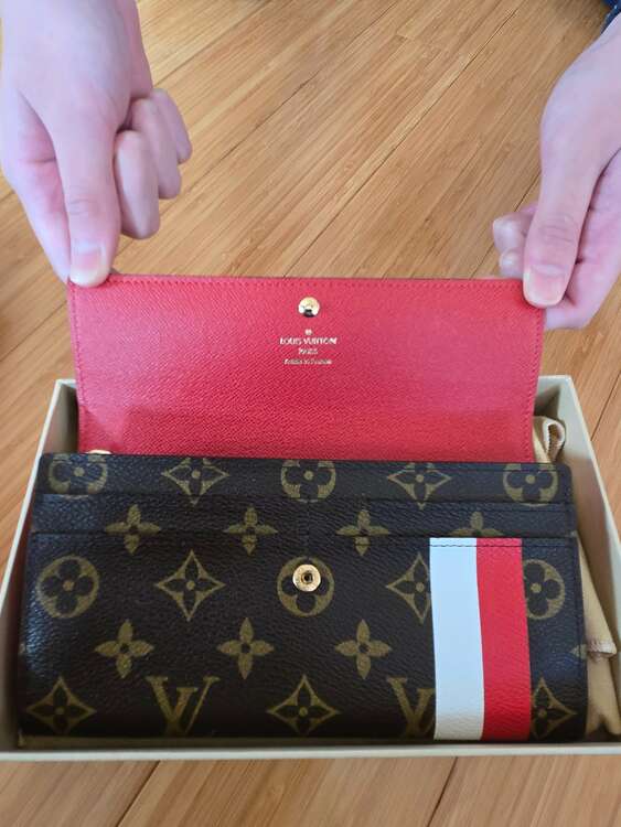 モノグラム　限定品（ブランド財布・小物）の商品画像 - 査定依頼日：2025年2月9日 - 最高査定価格：27,000円