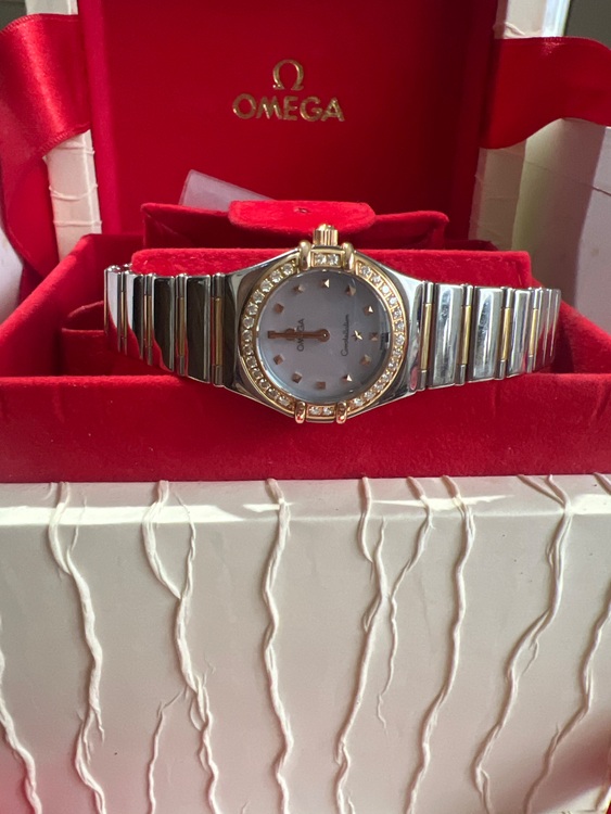 オメガ コンステーション 5767246（高級時計）の商品画像 - 査定依頼日：2025年10月13日 - 最高査定価格：330,000円