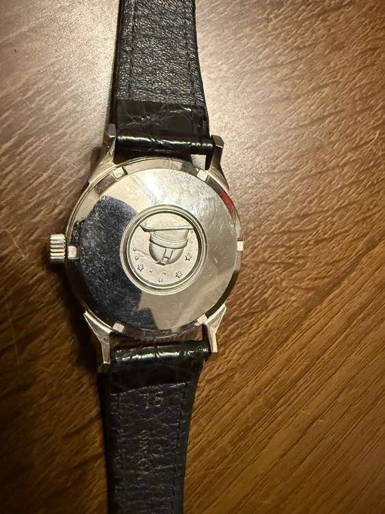 オメガ コンステーション OMEGA　コンステレーション　14902.62（高級時計）の商品画像 - 査定依頼日：2025年8月17日 - 最高査定価格：100,000円