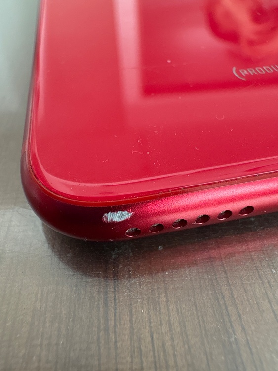 iPhone SE (第 2 世代) 128GB SIMフリー（スマホ）の商品画像 - 査定依頼日：2026年3月22日 - 最高査定価格：12,000円