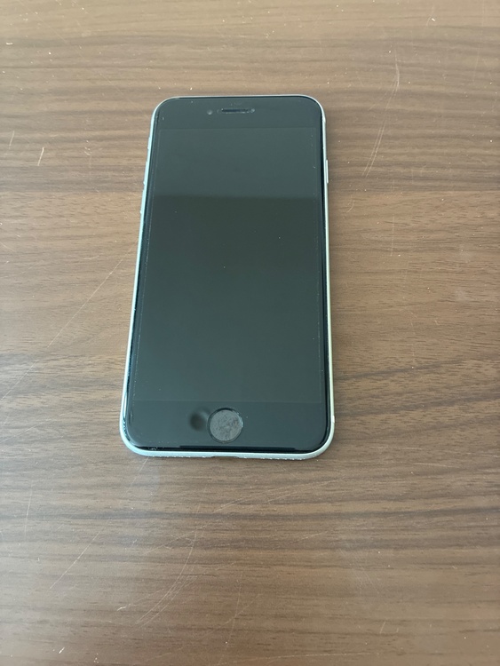 iPhonese2（スマホ）の商品画像 - 査定依頼日：2026年2月7日 - 最高査定価格：6,000円