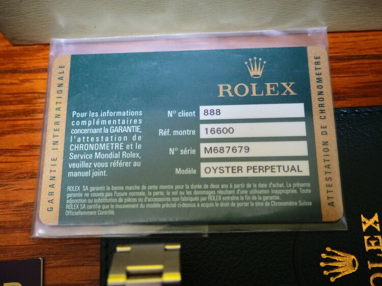ロレックス シードゥエラー 1660（高級時計）の商品画像 - 査定依頼日：2025年1月29日 - 最高査定価格：1,280,000円