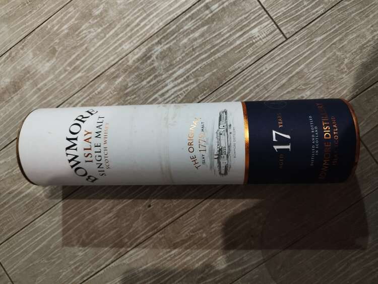 BOWMORE17年　SingleMalt（お酒）の商品画像 - 査定依頼日：2025年5月12日 - 最高査定価格：15,000円
