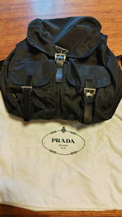 プラダ　スモール　Re−Nylon バックパック（ブランドバッグ）の商品画像 - 査定依頼日：2025年1月12日 - 最高査定価格：50,000円